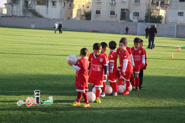 فيديو: قفزوا كالغزلان والفرحة والدموع تغمران شاكرين الرحمن وابو العبد بالحسبان في افتتاح ملعبهم الخضراوان   